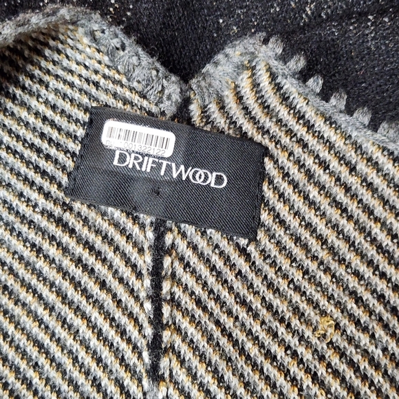 Driftwood Aztec Tribal Knit Poncho Cardigan - Picture 4 of 5